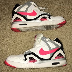 Air Tech Challenge 2 GS 6y white grey hyper punch